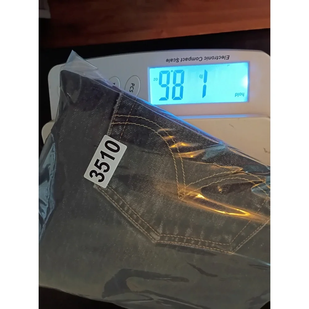 Levis type straight